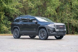 GMC Acadia Suspension Lift Kit - Rough Country - N3 Front Struts - '17-'23